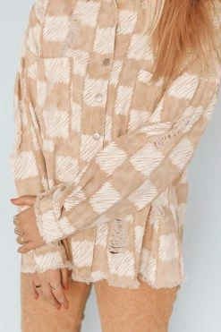 POL Jackets + Button-ups LAINEY CHECKERBOARD BUTTON-UP