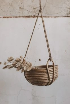 BLOOMINGVILLE Home RATTAN HANGING BASKET