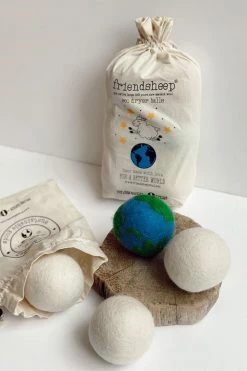 FRIENDSHEEP NO PLANET B ECO DRYER BALLS Home