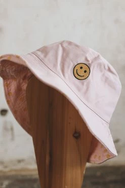 GIRLY ACCESSORIES BE HAPPY BUCKET HAT