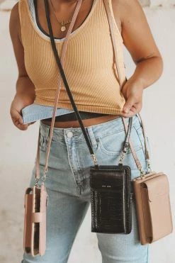 NIKIBIKI VINTAGE V-NECK CROP TOP Crop Tops