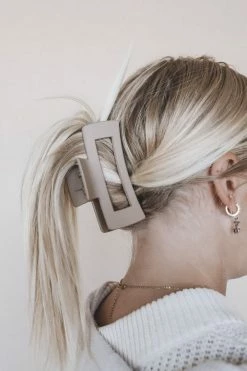 TIEPOLOGY ACCESSORIES HAIR CLAW SET • MATTE MOCHA