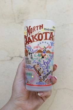 CATSTUDIO Kitchen + Hosting NORTH DAKOTA GLASS