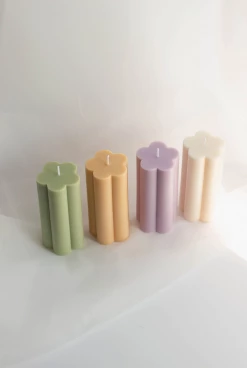 OPAL LIVING BLOOM CANDLE · OLIVE Home