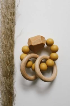 CHEWABLE CHARM HAYES SILICONE + WOOD TEETHER RING
