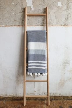 SANTA BARBARA DESIGN STUDIO Decor POM THROW · STRIPE