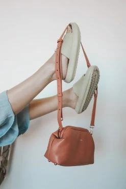 PIXIE MOOD ACCESSORIES BUBBLY CLUTCH