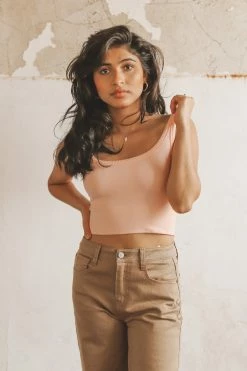 NIKIBIKI CHEVRON RIBBED CROP TOP