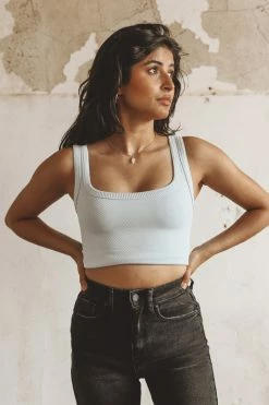 NIKIBIKI CHEVRON RIBBED CROP TOP