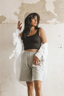 NIKIBIKI CHEVRON RIBBED CROP TOP