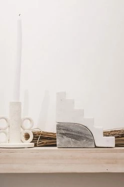 BLOOMINGVILLE MARBLE STAIR DECOR