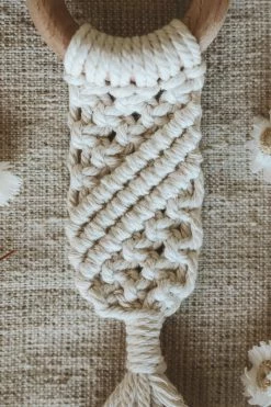 CHEWABLE CHARM LUNA MACRAME TEETHER