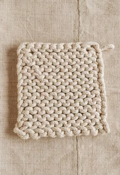 CREATIVE CO OP Home SQUARE CROCHET POTHOLDER