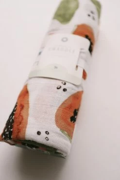 LITTLE UNICORN Baby + Kids COTTON MUSLIN SWADDLE · PAPAYA
