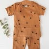 MEBIE BABY SUNS COTTON 2-PIECE SET LIFESTYLE 2 MEBIE BABY SUNS COTTON 2-PIECE SET LIFESTYLE