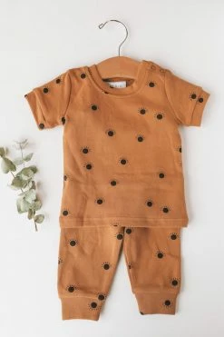 MEBIE BABY SUNS COTTON 2-PIECE SET LIFESTYLE