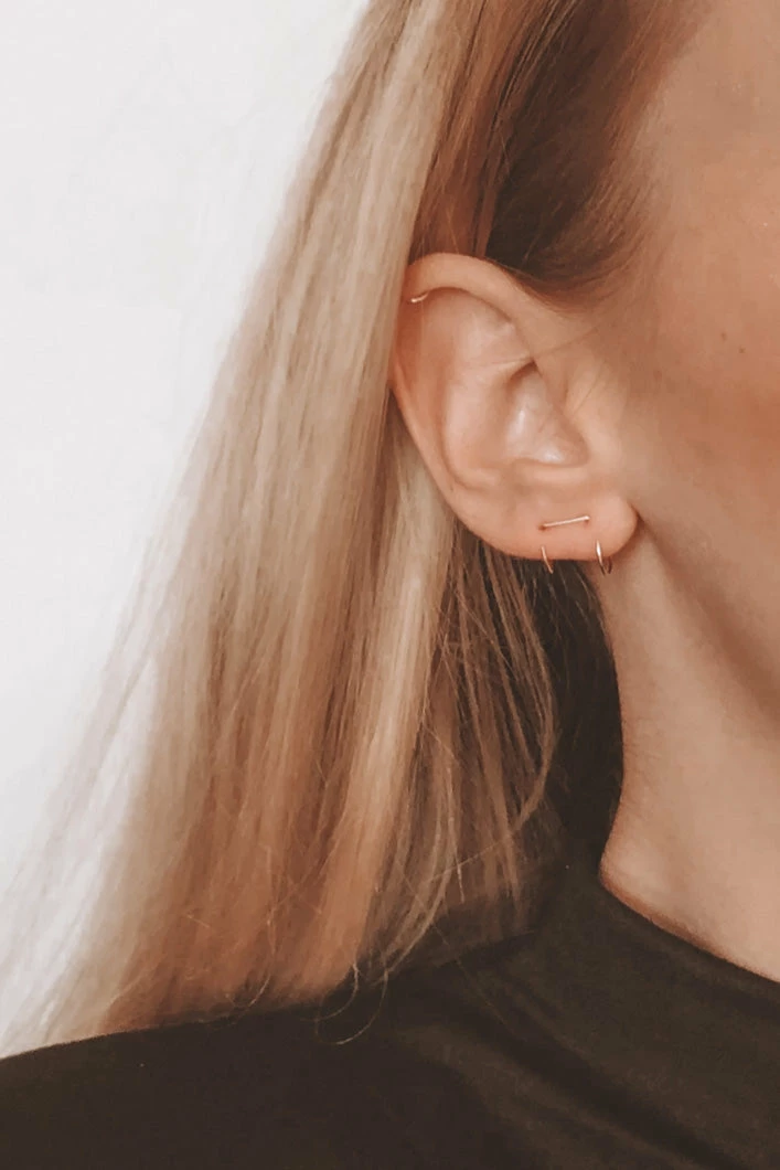 RAFFINERT DOUBLE HOOP THREADER EARRINGS ACCESSORIES 6 RAFFINERT DOUBLE HOOP THREADER EARRINGS ACCESSORIES