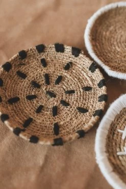 CREATIVE CO OP HAND-WOVEN SEAGRASS COASTER SET Home