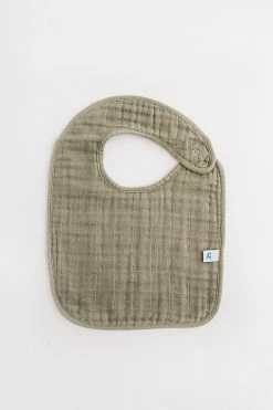 LITTLE UNICORN COTTON MUSLIN BIB 3-PACK · LLAMA LLAMA Baby + Kids