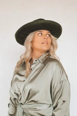 OLIVE & PIQUE OWEN RANCHER HAT · OLIVE ACCESSORIES