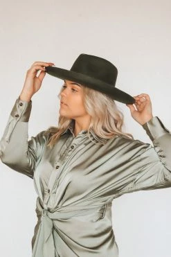 OLIVE & PIQUE OWEN RANCHER HAT · OLIVE ACCESSORIES