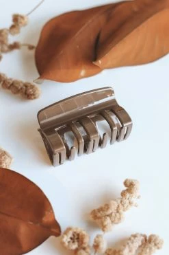 SPACE 46 ACCESSORIES STEVIE HAIR CLAW CLIP