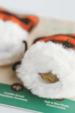 P.L.A.Y. PET LIFESTYLE & YOU KITTEN MITTENS CAT TOY SET For Pets 7 P.L.A.Y. PET LIFESTYLE & YOU KITTEN MITTENS CAT TOY SET For Pets