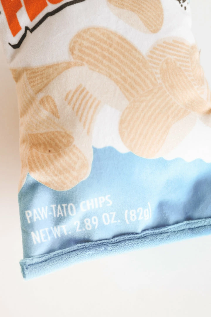 P.L.A.Y. PET LIFESTYLE & YOU FLUFFLES CHIP BAG DOG TOY 6 P.L.A.Y. PET LIFESTYLE & YOU FLUFFLES CHIP BAG DOG TOY