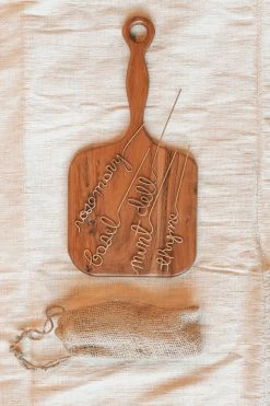 ACCENT DECOR GOLD WIRE HERB MARKERS