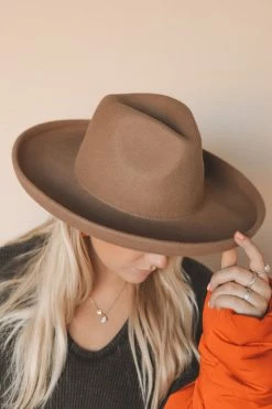 OLIVE & PIQUE OWEN RANCHER HAT · PECAN