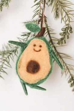 CREATIVE CO OP WOOL FELT AVOCADO ORNAMENT SET Home