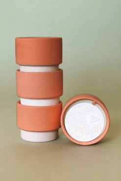 PADDYWAX Home PINK + CORAL COLOR BLOCK CANDLE · SPARKLING GRAPEFRUIT