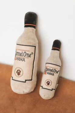 HAUTE DIGGITY DOG KENNEL ONE VODKA DOG TOY · LARGE LIFESTYLE