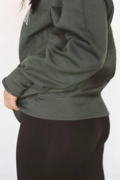 HumanKIND NODAK VINTAGE EMBROIDERED CREWNECK Tops