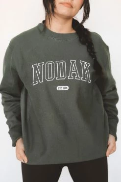 HumanKIND NODAK VINTAGE EMBROIDERED CREWNECK Tops