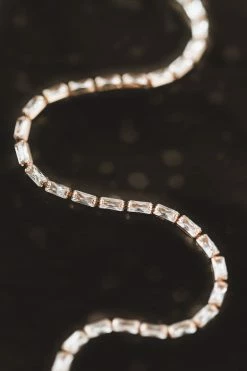 THE LUCKY COLLECTIVE BAGUETTE CHAIN NECKLACE ACCESSORIES