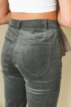 LISTICLE SULLIVAN CORDUROY PANTS 22 LISTICLE SULLIVAN CORDUROY PANTS