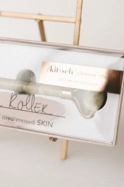 KITSCH JADE CRYSTAL FACIAL ROLLER