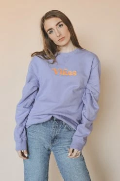 HumanKIND Crewneck Sweatshirts VIKES VINTAGE EMBROIDERED CREWNECK