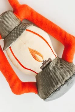 P.L.A.Y. PET LIFESTYLE & YOU CAMP CORBIN LANTERN TOY 8 P.L.A.Y. PET LIFESTYLE & YOU CAMP CORBIN LANTERN TOY