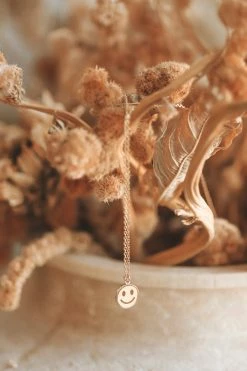 THE LUCKY COLLECTIVE ENAMEL SMILEY FACE NECKLACE