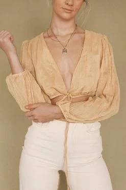 LE LIS SUNNI CROP TOP