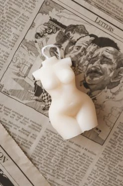 DUSTY ROSE BODEGA CURVY BEAUTIFUL BODY CANDLE Home