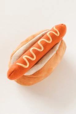 P.L.A.Y. PET LIFESTYLE & YOU CLASSIC HOT DOG PET TOY