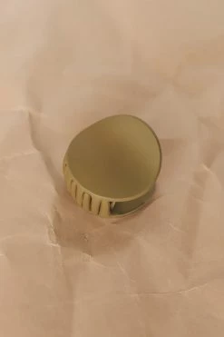 TIEPOLOGY ACCESSORIES MODERN CIRCLE HAIR CLIP