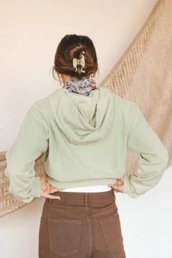 MONO B LIV CROPPED PULLOVER Tops