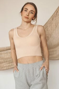 MONO B Crop Tops RIBBED SEAMLESS CROPPED TANK · TAUPE