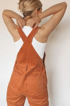 LISTICLE NEXT DOOR OVERALLS Bottoms