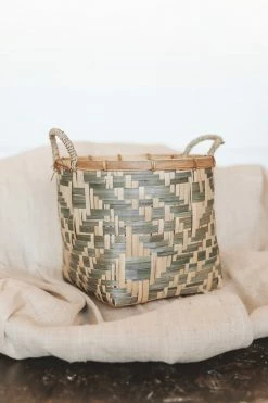 CREATIVE CO OP WOVEN BAMBOO BASKET W/ HANDLES