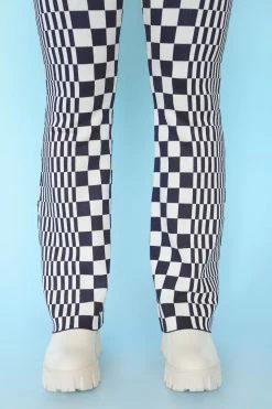 MISS LOVE LENI CHECKER KNIT PANTS